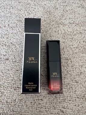 MW Matte Liquid Lipstick - Nika